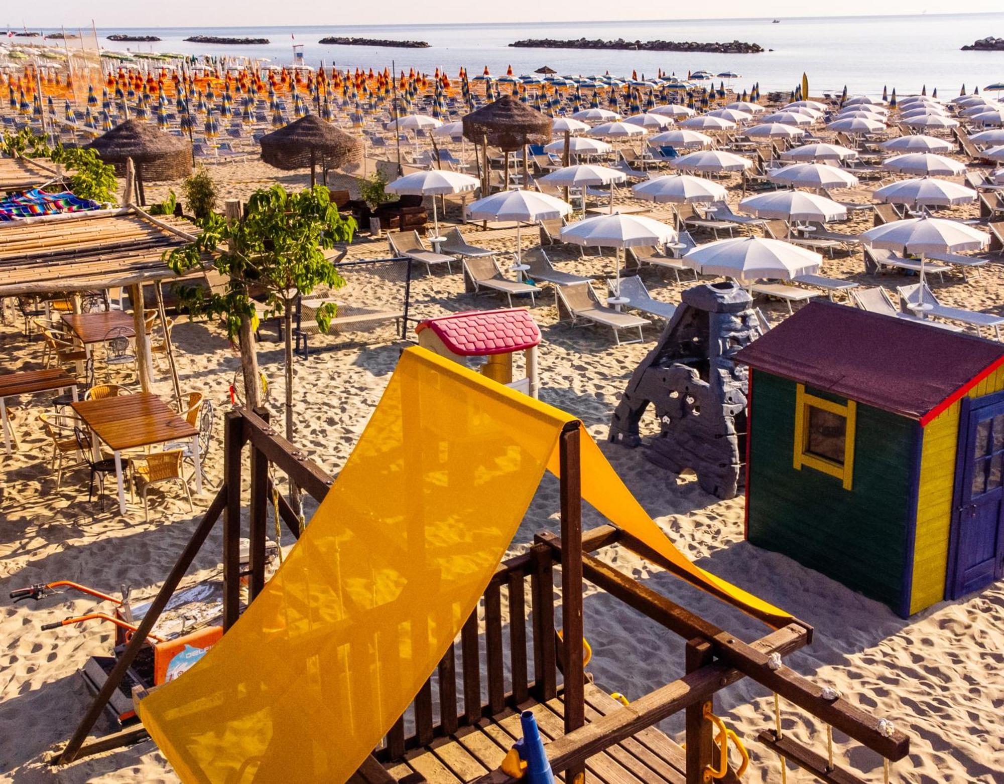 Hotel Constellation Lido Di Savio Ngoại thất bức ảnh